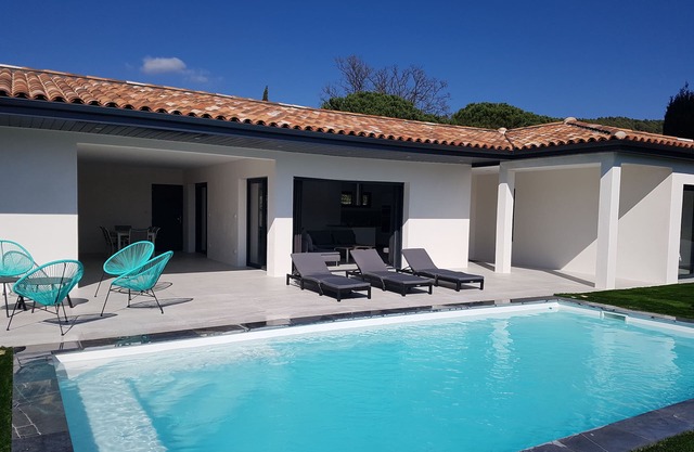 In the Var, Figanières, new villa in the countryside with heated pool