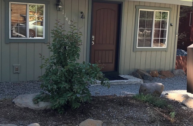 In Town Pet Friendly Truckee Home With Large Deck and Big Fenced Yard