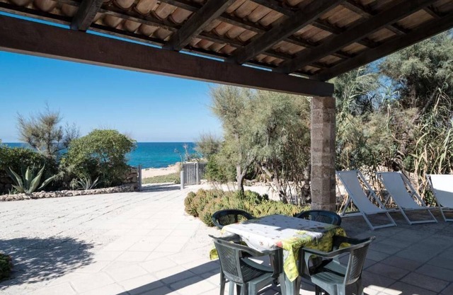 Incantevole Trullo a 50m dal Mare, Gallipoli - Cod. 205