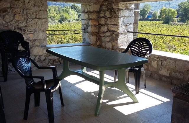 independent stone house near the confluence of the Ardèche and the Chassezac