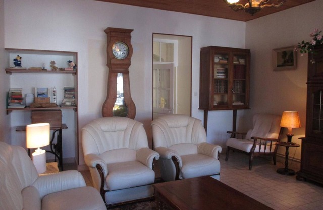 Independent house with courtyard, WiFi, heating included