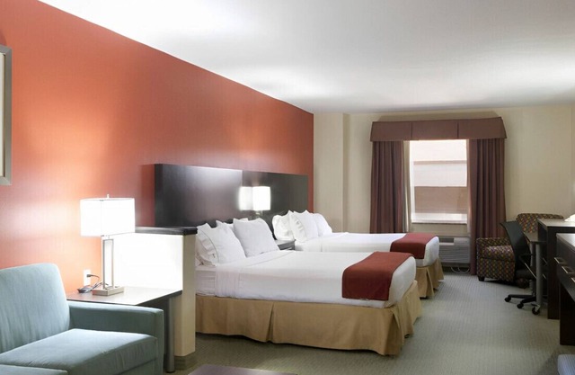 Indulge in Luxury w/ This Serene Retreat!