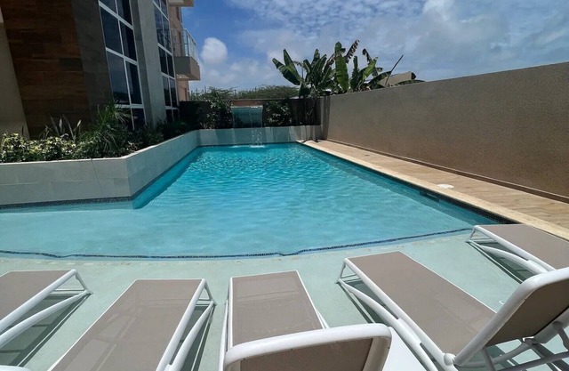 Indulge in Paradise: Reserve Your Spectacular Condo in Palm Beach, Aruba Today!