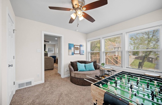 Ingersoll Immersion - 4BR city gem with game table; near all the excitement!