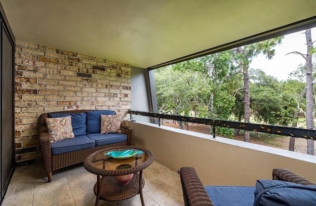 Innisbrook Resort - Large 825 sq ft 1 Bedroom Condo with Beautiful Fairway Views