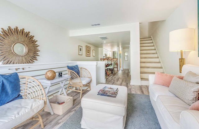Introducing: Savannah's Iconic Post Modern, luxury condo for 6!