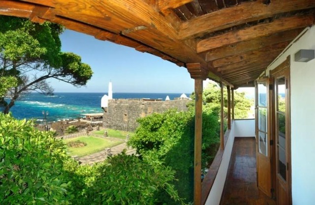 Isla Baja Suites