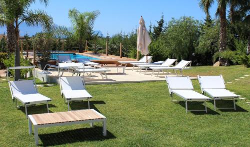 Isola del sole, Appartamenti con piscina