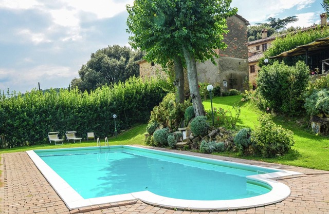 Superb Holiday Home With Swimming Pool