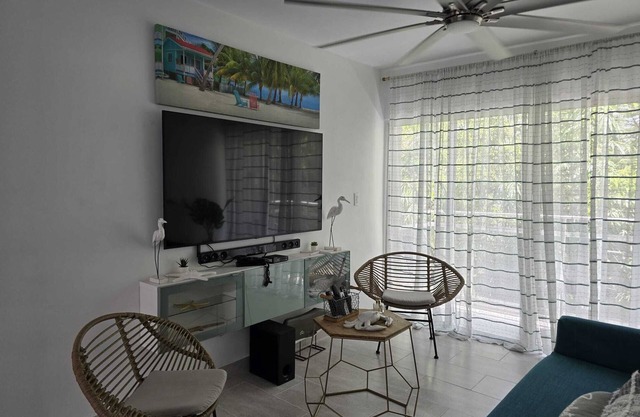 J&P's Place Modern, 3/2 in Riviera Colonial, across from Zona Colonial, Rio Ozam