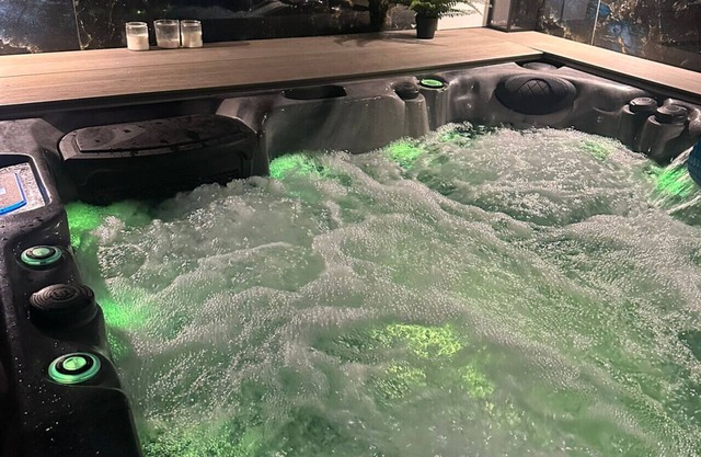 Jacuzzi Barn