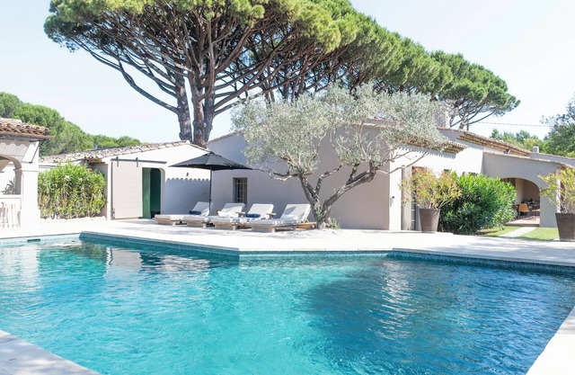 JAMES FCD56 - stunning villa in between the vineyards surrounding Saint Tropez
