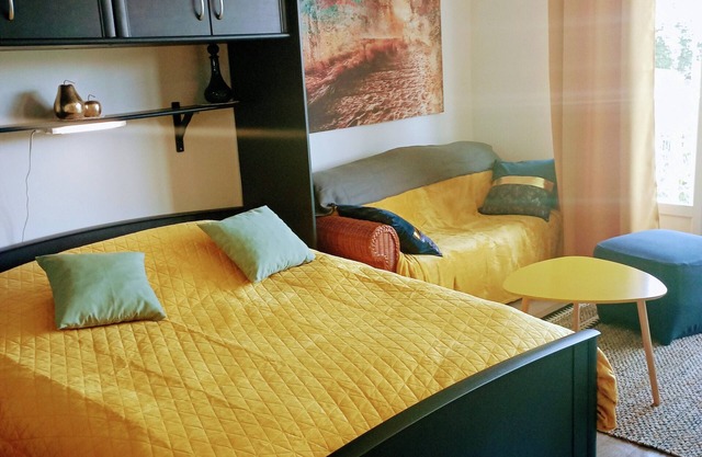 ❤️Joli studio with balcony 400m from the spa and close to shops.