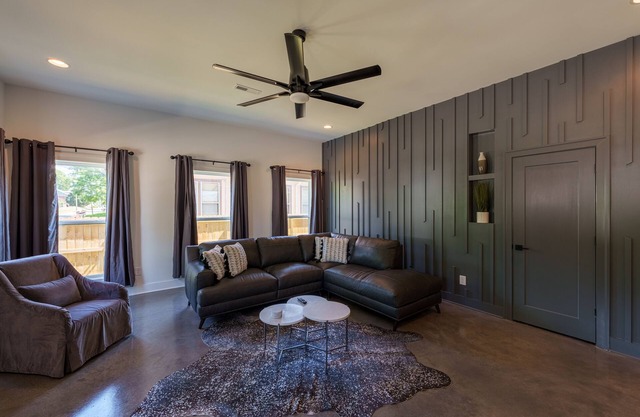 Johnny on Maple.Luxury with Relaxing Vibes