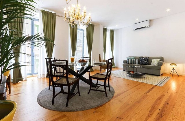 JOIVY Modern apt near Avenida station