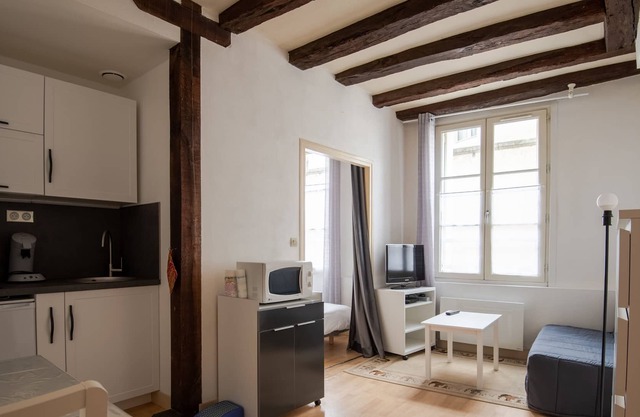Joli studio à 600 mètres de la Gare