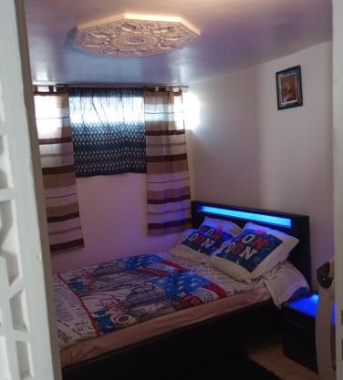 Jolie appartement de deux pièces au calme