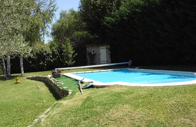 Jolie Villa Avec Piscine et Grand Jardin au Pied du Lubéron