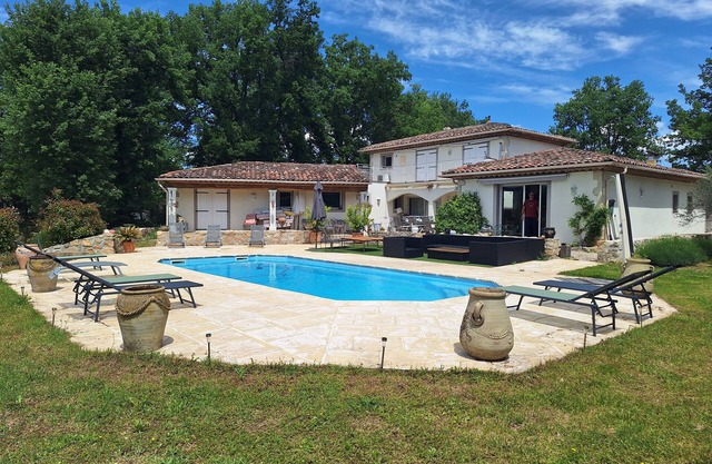 Jolie Villa Familiale Avec Piscine Dans le Var