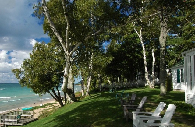 JOLLI-LODGE~Beach Resort in Leland