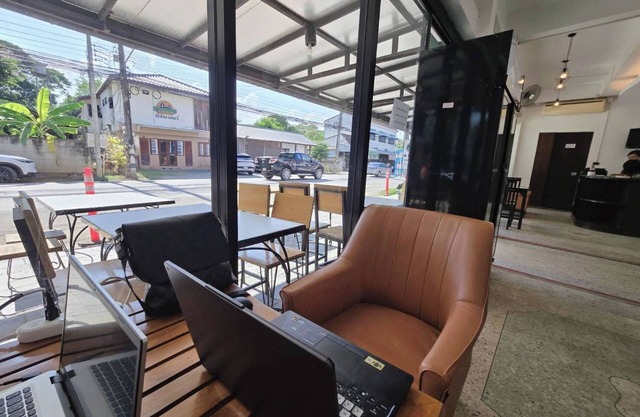 Jonah Hotel