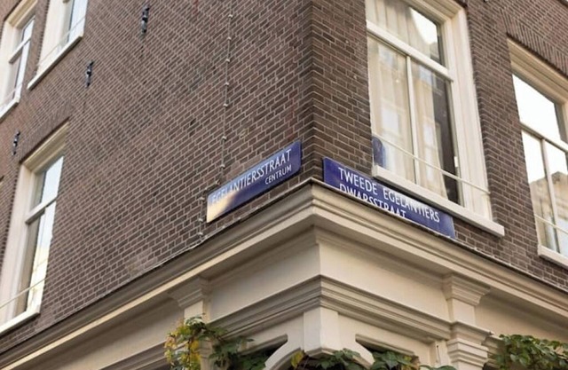 Jordaan Penthouse Royalblue in prime location