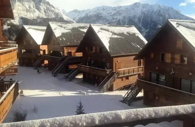 Joubelle Residence - Magnificent chalet with 6 double beds