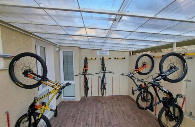 'Joyfül Accomodation Camera 4' with Wi-Fi and Air Conditioning