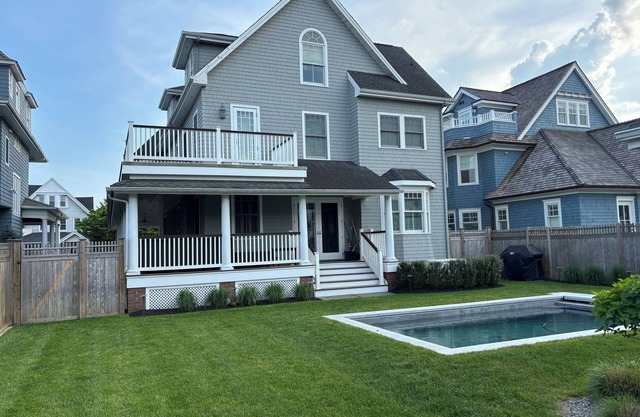 July 4 at the Jersey Shore! 5+ BR house 1 block from beach/private pool in Avon