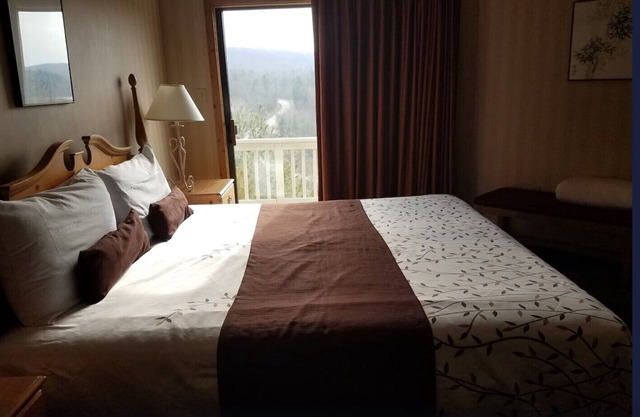 July In The Cool Mountains! 2BR With Full Kitchen - Shenandoah Valley