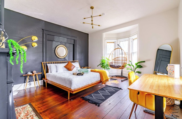 Jungle House Luxury Stays - Downtown Chillicothe