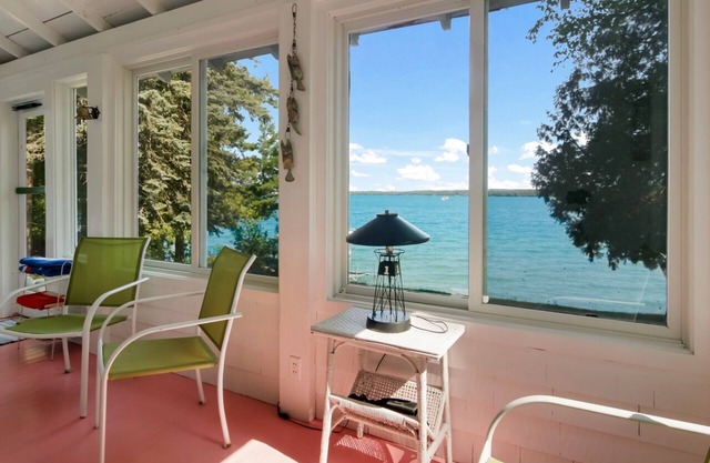 Juniper Trail Cottage in Leland on N Lake Leelanau