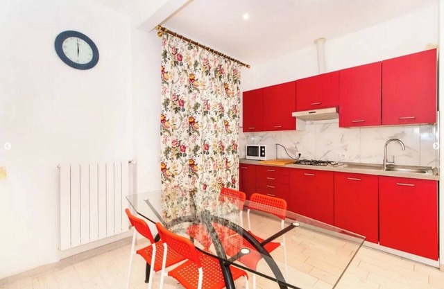 Jupiter apartment in Villa Daria 2 km from the sea Tigullio gulf