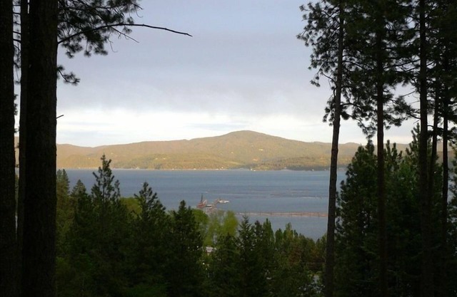 Just 2 miles to town! Ltd. Spring Special! Low as 1749 a week and 850 for 3 days