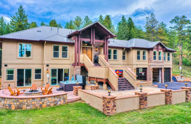 JUST LISTED -Family Gathering Paradise! Pool, Arcade, Hot Tubs, Fire Pits & MORE
