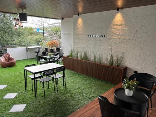 Kalarava service apartment