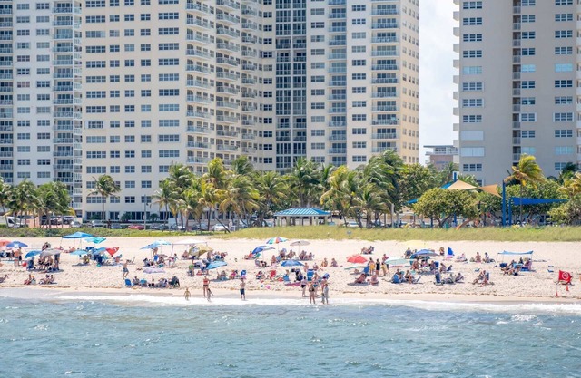 Kasa Las Palmas Pompano Beach