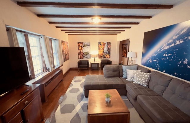Kegel's Inn - 2 Bedroom - Classic Apartment #5