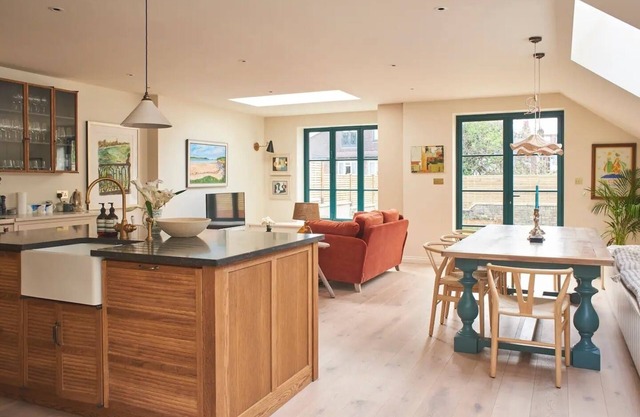 Kensal Queen - Newly Renovated 3 Bedroom House