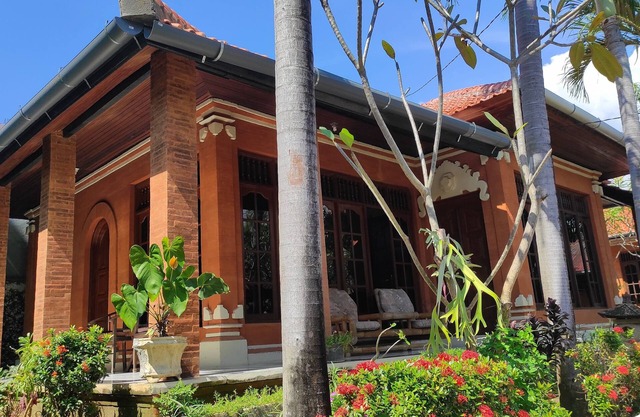 Keyani Bungalow's With Quiet and Comfortable Very Suitable for Pension Day