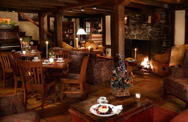 Keystone Lodge Room | Historic B&B & Breakfast