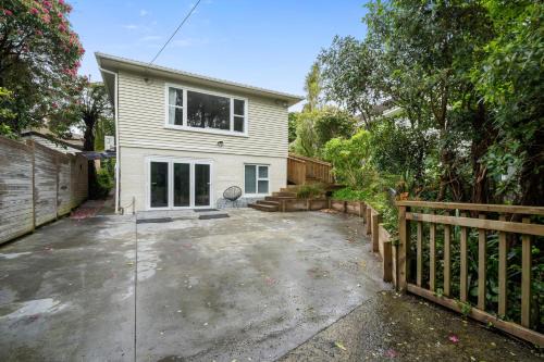 Khandallah Stays - Wellington Holiday home