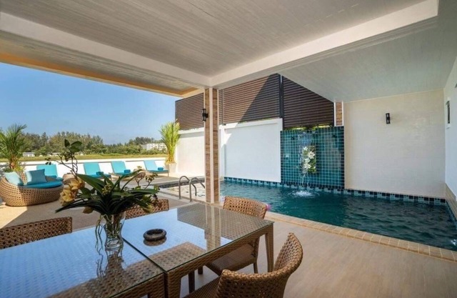 Khanitha Private Villas Bangtao