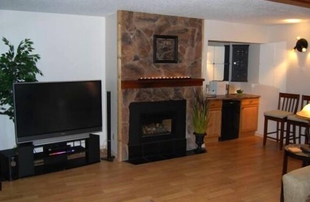 Kimberley Ski Hill Condo - Your Perfect Getaway - Skiing and Golf