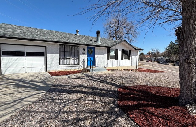 King bed, RV Parking, dedicated office