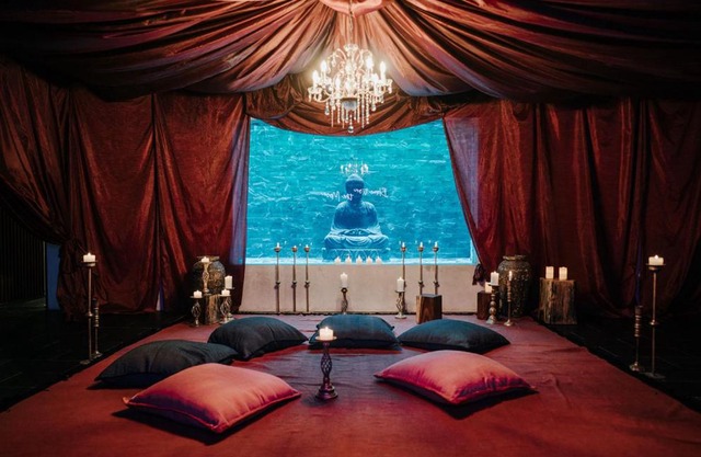 Kings Mansion for 26 guests!