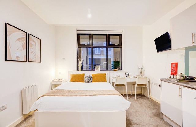 Kingston Luxe Suites Riverside Apartment Belvilla