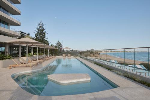 Kirra Point Holiday Apartments
