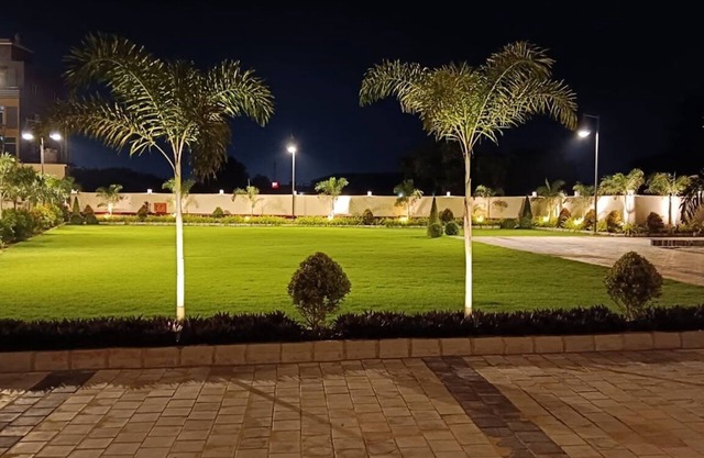 Krishna's Courtyard - Hotel & Convention