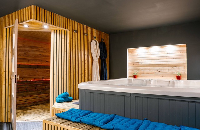 L'alcove du 510 * private spa, sauna and games room